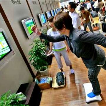Nintendo's Wii Balance Board Helps Reduce Fall Risk in MS Patients