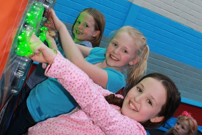 i kids interactive fun fitness 